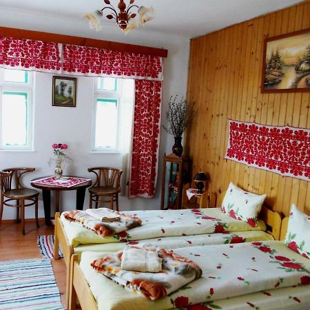 Hotel Kristaly Vendeghaz Rimetea Zewnętrze zdjęcie